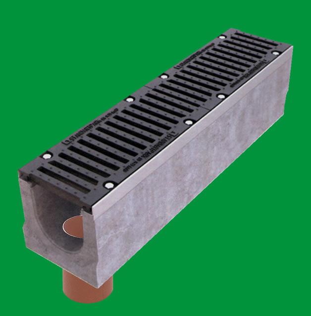 Лоток водоотводный бетонный BetoMAX ЛВ-160.250.260-БВ с решеткой чугунной щелевой класс нагрузки Е с вертикальным водоотводом